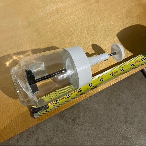 Vintage GEMCO Glass Nut Chopper with White Top & Stainless Steel Blades - Picture 9 of 9